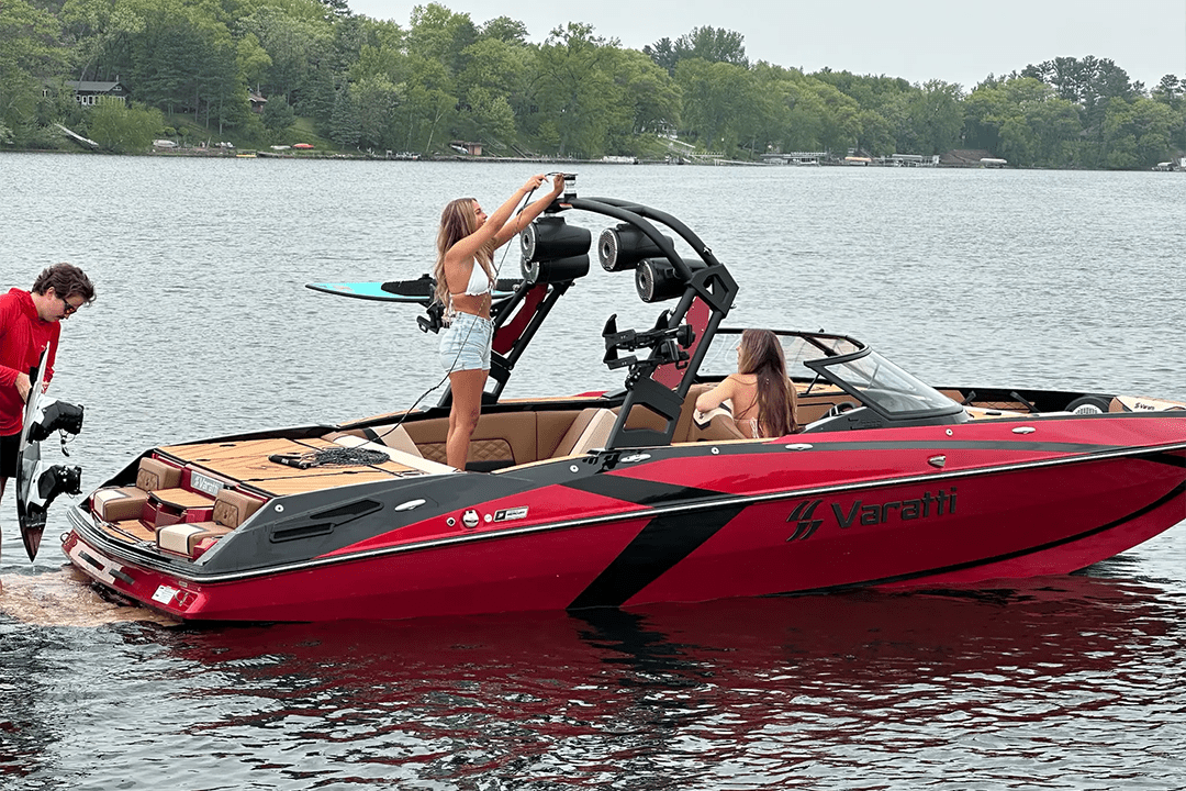 Varatti-Surf-Boat-Rentals